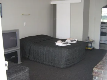 Sierra Beachfront Motel #4