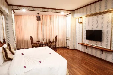 Huong Viet Hotel Quy Nhon - Beachfront  #3