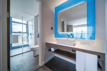 Holiday Inn Express Zhuhai Gongbei By IHG #2