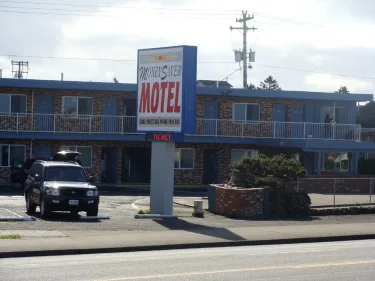 Money Saver Motel #4