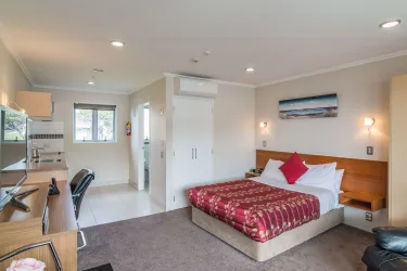Dupont Executive Motels #4