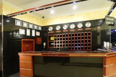 皇后酒店 #3