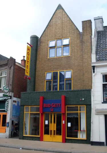 Bud Gett Hostels #2
