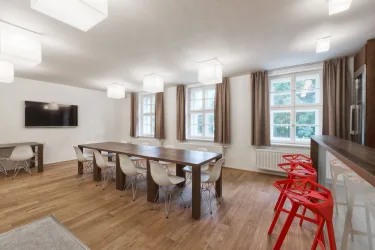 Theresian Apartment #5