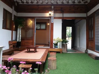 鹏壤韩国传统屋酒店 #3