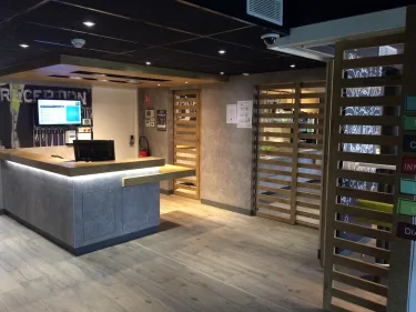 沃特普罗旺斯布里尼奥勒宜必思经济酒店 #4