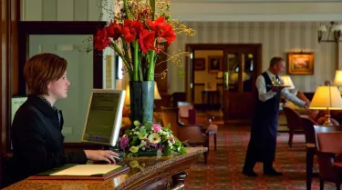 Rich & Free Hotel #5