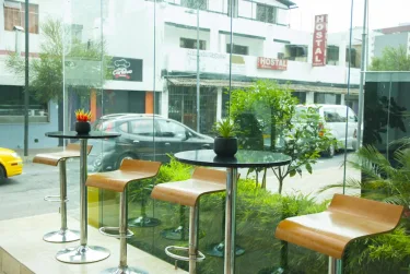 Hotel Embassy #2