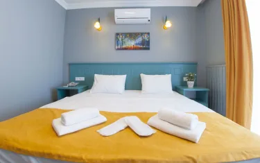 Room Room Motel #4