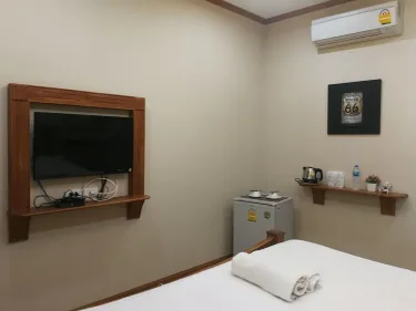 塔基比复古酒店 #4