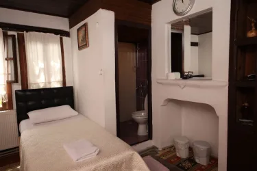 Efe Guest House #3
