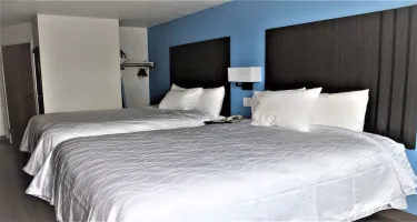 SureStay Plus Hotel by Best Western Niagara Falls East #4