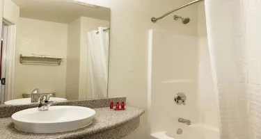 SureStay Plus Hotel by Best Western Niagara Falls East #5