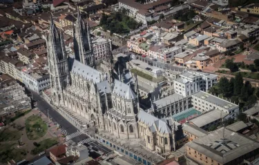 Casona 1914 Quito - Gothic Cathedral View Rooftop #5