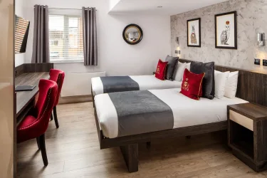 Signature Suites #5