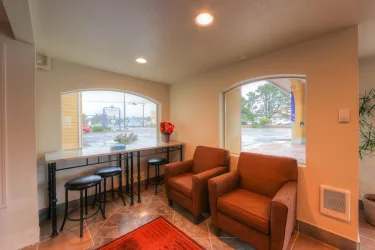 Newport Inn By OYO - Hwy 101 #5