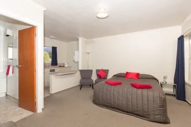 Alpine Motel #5
