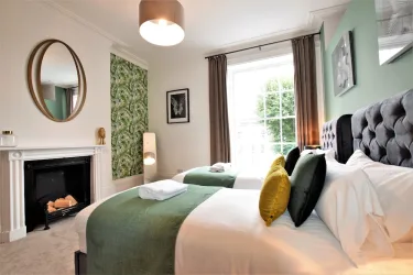 Frederick Place Your Apartment #3