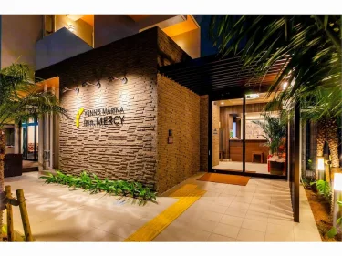 Yenn's Marina Inn Mercy #4