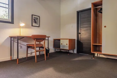 HOUSE OF FINN JUHL HAKUBA #4