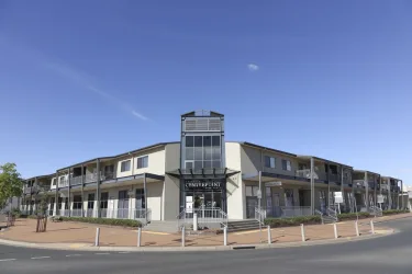 Centrepoint Apartments #4
