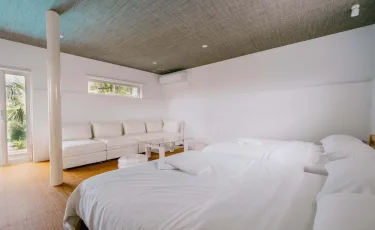 Casablanca Pool House #3