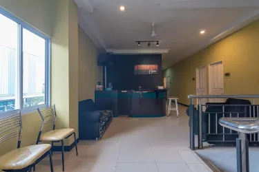 红多兹酒店@H.阿古斯萨利姆街 #4