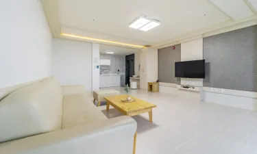 Yeosu Sunset Hostel and Pension #3