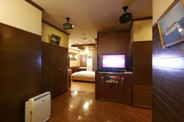 HOTEL RR - Adults Only #2