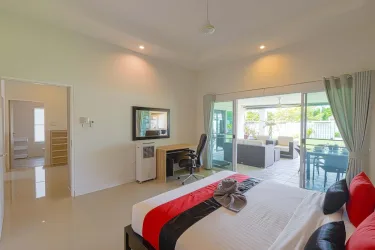 Cozy 3 Bedroom Pool Villa L70 #4
