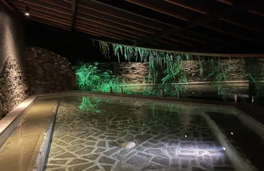 TIRA VILAGNA SUITES & SPA #4