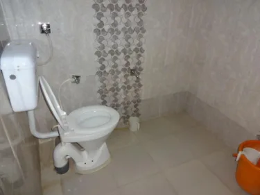 Goroomgo Vasu Jabalpur #5