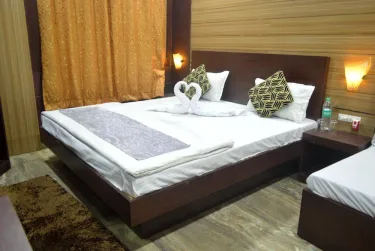 Goroomgo Dhingra Residency Jabalpur #2