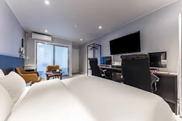 Rest Hotel #4