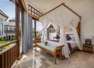 Swan Paradise A Pramana Experience #4