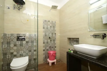 Hotel Life Inn #5