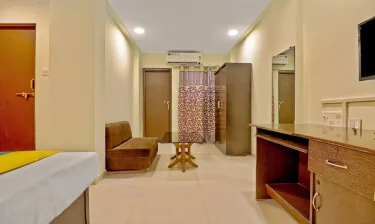 Itsy Hotels Carnival Inn #2