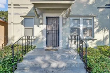Season Discount!! Biscayne Deluxe House, 4Br/2Bath, Free Parking, Garden & BBQ! #4