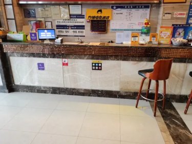 方柚电竞酒店（昆明官渡区新螺蛳湾商业中心店） #5