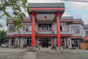 OYO 91855 Big Hotel Kendari #3