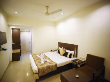 Regency Square #4