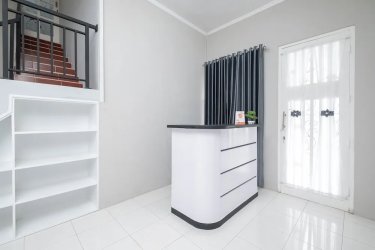 Nareswari Guest House #4
