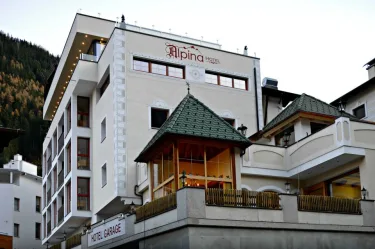 Hotel Alpina #3