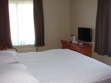 Lace Hotel #2