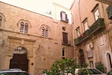 BeeClaire Guest House #2