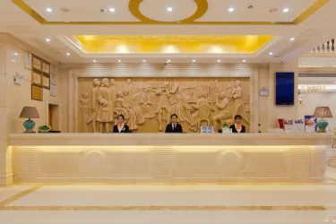 维也纳国际酒店·广西钦州湾广场农垦店 #4