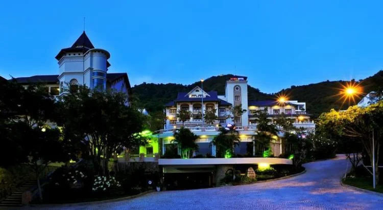 Beachfront Hotel #1