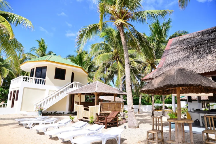 Lanas Beach Resort - Carabao Island #1