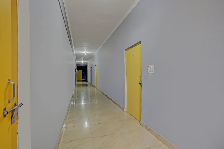 SPOT ON 75330 Hotel Grand Blue #1