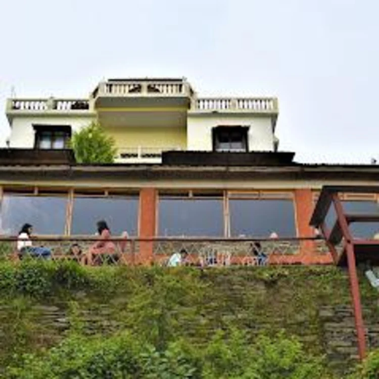 ALhito Cafe & Resort #1